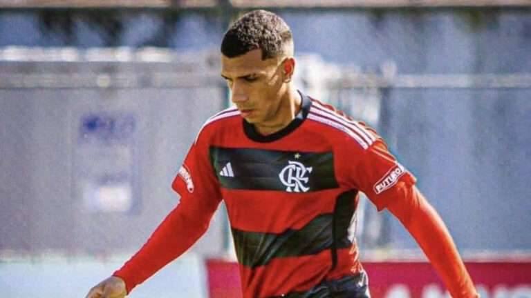 Flamengo acerta empréstimo de jogador para clube Português