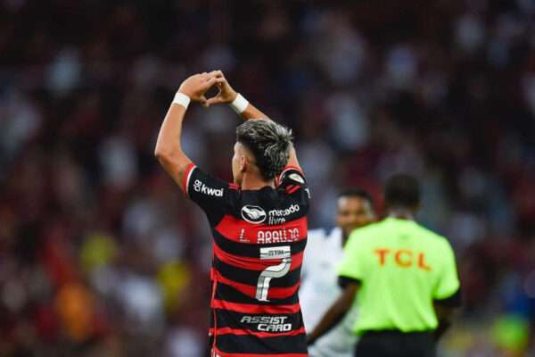 Flamengo-vence-o-Grêmio-pelo-campeonato-brasileiro