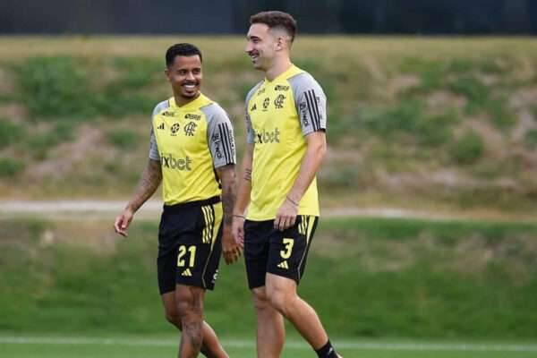 Provável-escalação-do-Flamengo-contra-o-Juventude