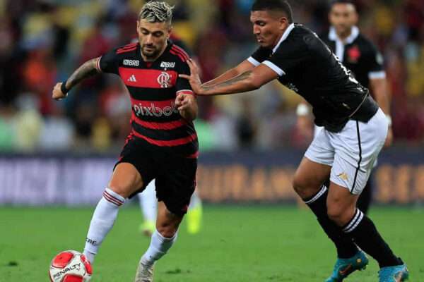 Provável-escalação-do-Flamengo-contra-o-Vasco