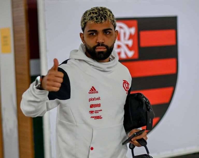 Gabigol-assina-com-Palmeiras