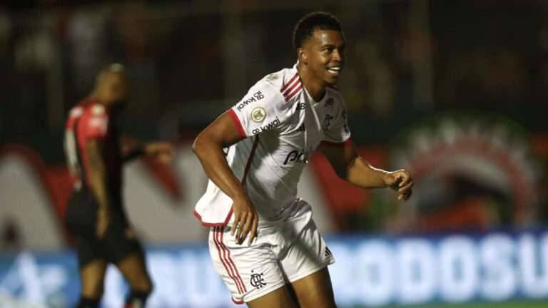 Com gol do Carlinhos contra o Vitória jogador é eleito o “Craque da Torcida”