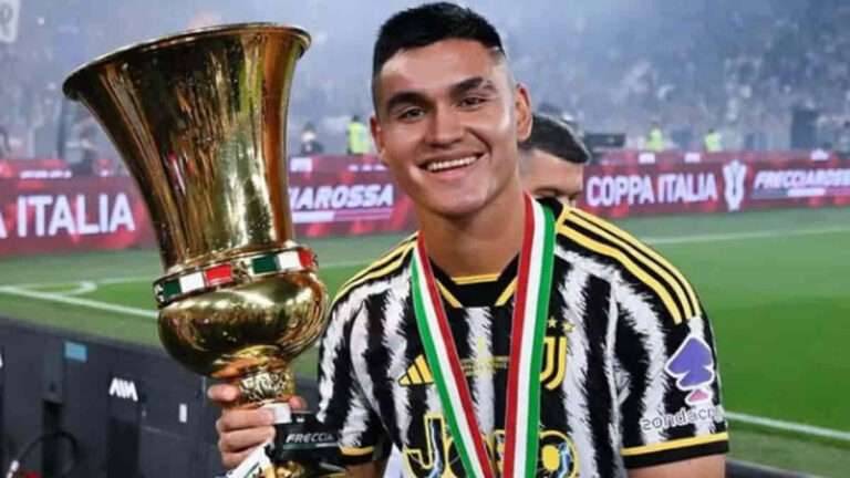 Flamengo encaminha a contratação de Carlos Alcaraz do Southampton