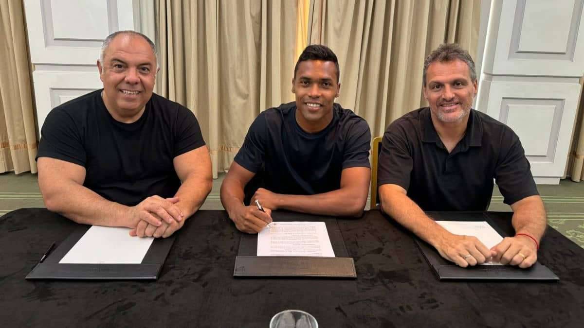 alex sandro no flamengo