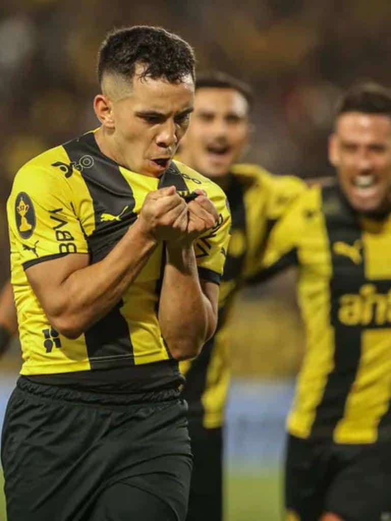 provável escalação do Peñarol contra o Flamengo