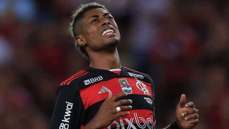 Fabrício Bruno faz revelação sobre Bruno Henrique após jogo contra o Corinthians