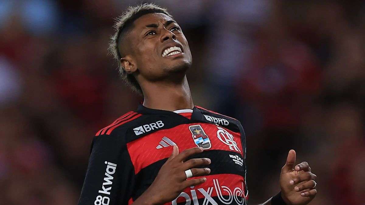 Fabrício-Bruno-faz-revelação-sobre-Bruno-Henrique-após-jogo-contra-o-Corinthians