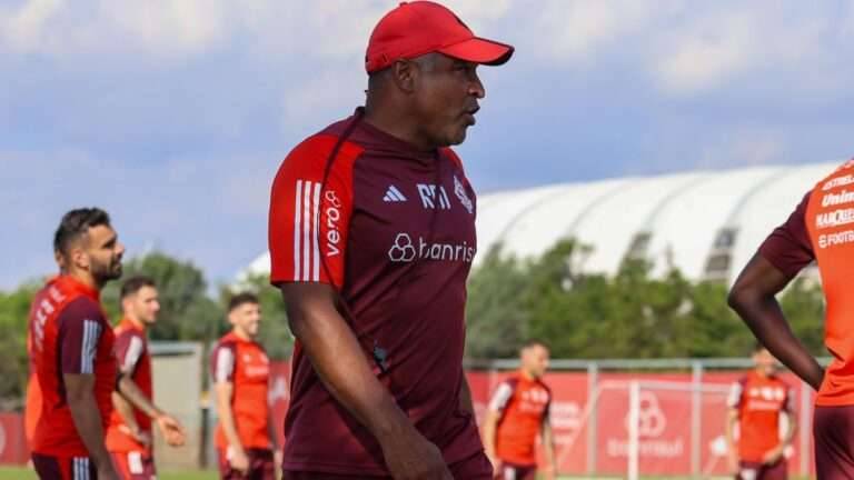 Provável escalação do Internacional contra o Flamengo pela 32ª rodada do Brasileirão