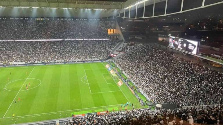 Quantos ingressos foram vendidos para Corinthians x Flamengo