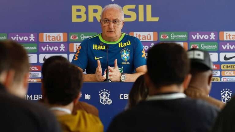 Dorival Jr. define escalação da Seleção Brasileira para o confronto contra o Chile nesta quinta-feira