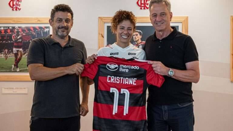 Atacante renova com o Flamengo até 2026