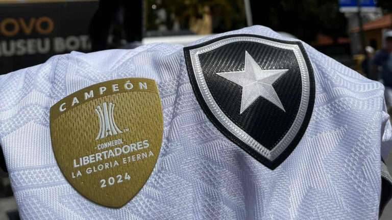 Veja os 2 desfalques do Botafogo contra o Flamengo pelo Campeonato Carioca 2025