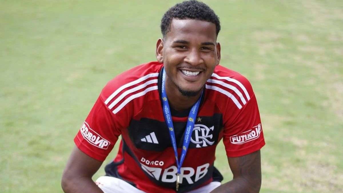 Cleiton zagueiro do Flamengo