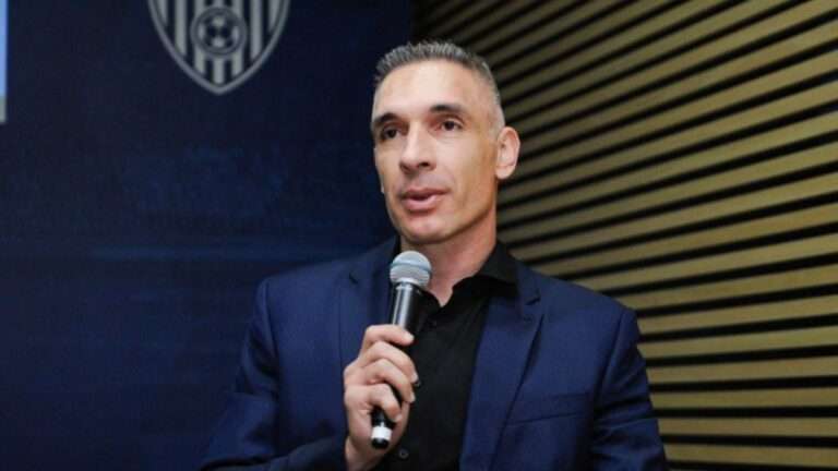 Fernando Prass elege favorito para Flamengo e Vasco pela Semifinal do Carioca