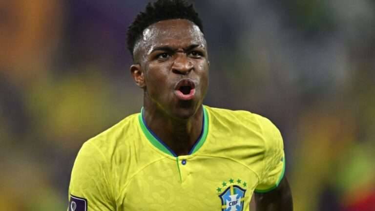 Gol de Vini Jr contra Colômbia no final garante o Brasil em 2º lugar nas Eliminatórias; vídeo