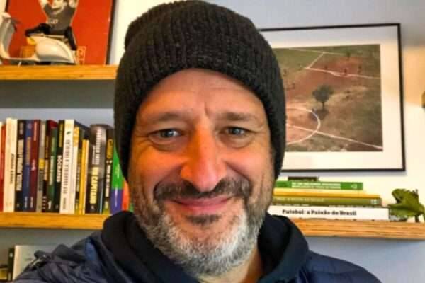 Gian Oddi faz alerta a Filipe Luís