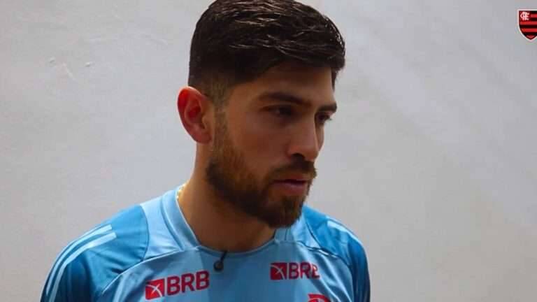 Goleiro Rossi manda recado antes de Vasco x Flamengo pelo Brasileirão