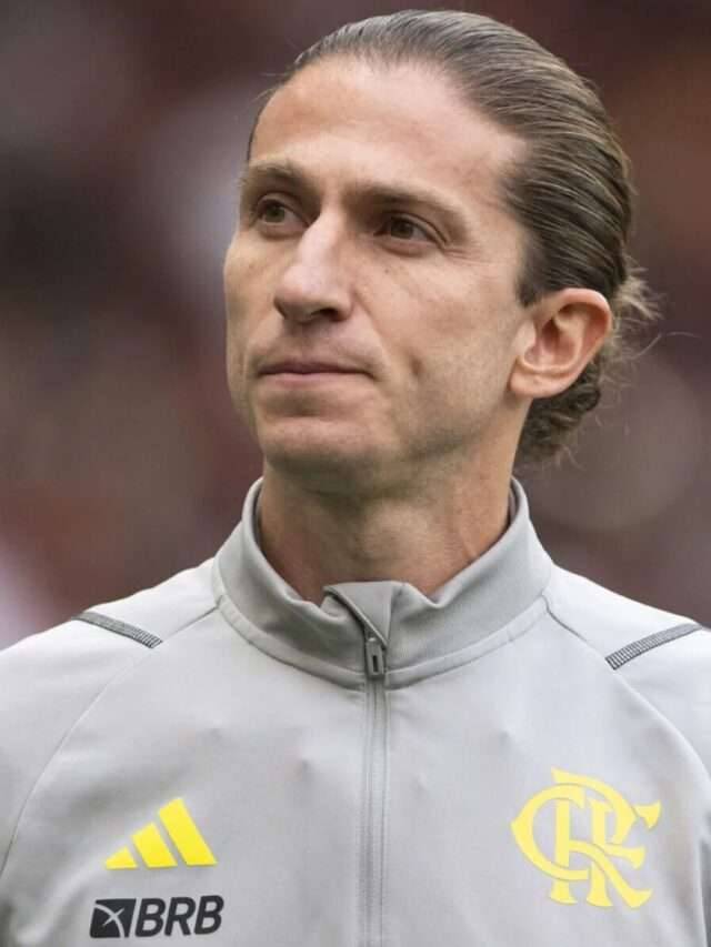 Veja por que a viagem a Quito virou dor de cabeça para Filipe Luís!