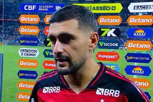 Arrascaeta é sincero sobre atuação do Flamengo contra o Cruzeiro