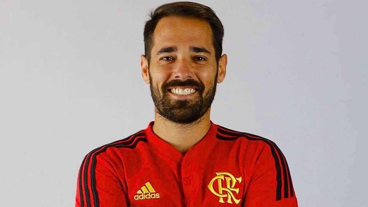 Auxiliar técnico de Filipe Luís é demitido no Flamengo