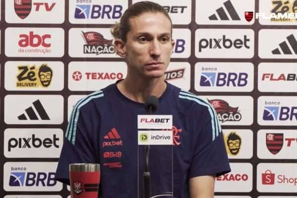 Filipe Luís analisa derrota do Flamengo para o Cruzeiro