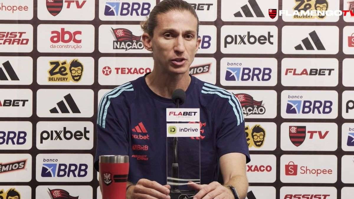 Filipe Luís vê semelhança entre o estilo de jogo do Central Córdoba com o Cruzeiro
