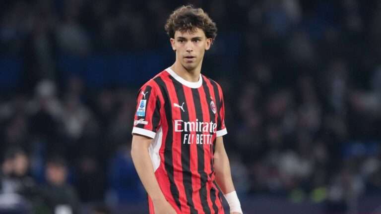João Félix curte postagem relacionada ao Flamengo e agita torcida