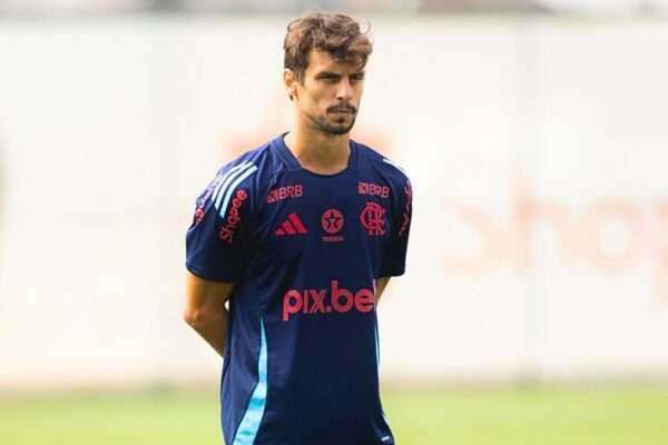 Rodrigo Caio faz publicação após voltar ao Flamengo como auxiliar técnico