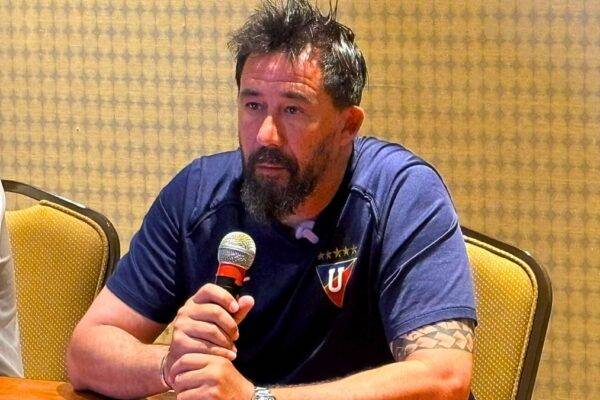 Treinador da LDU projeta jogo contra o Flamengo pela Libertadores