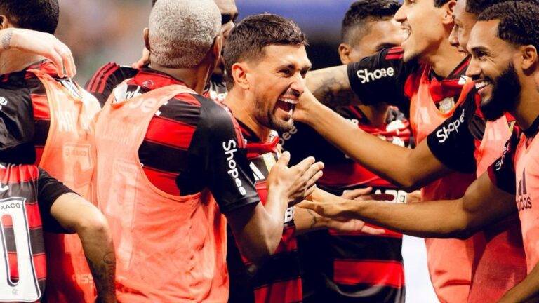 Veja a classificação do Brasileirão 2025 série A após vitória do Flamengo contra o Palmeiras