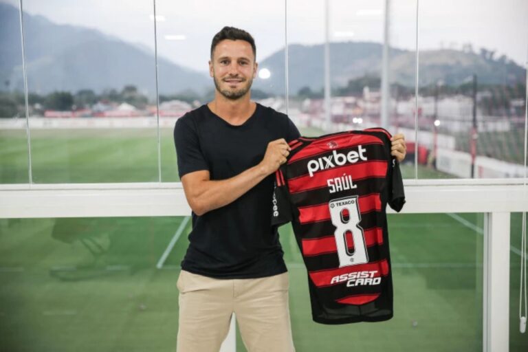 Saúl, novo reforço do Flamengo, elogia Filipe Luís: “Já era técnico como jogador”