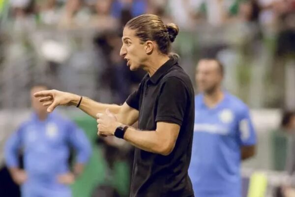 Alerta no Flamengo dois titulares podem virar desfalque contra o Vasco
