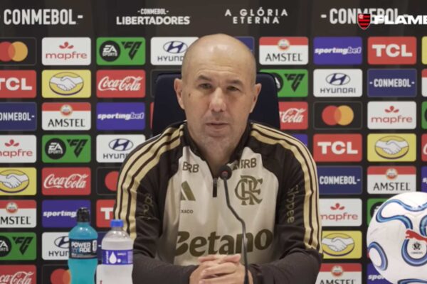Leonardo Jardim projeta decisão contra Palmeiras e aumenta expectativa da torcida rubro-negra para o Brasileirão. (Imagem: Reprodução/ FlamengoTV)