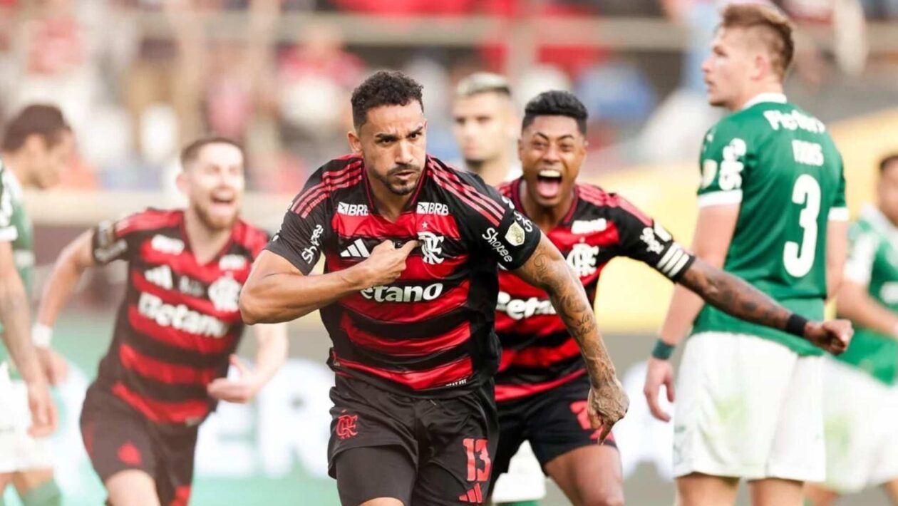 Flamengo e Palmeiras duelam no Maracanã em confronto decisivo pela liderança do Brasileirão. (Imagem: Gilvan de Souza/ Flamengo)